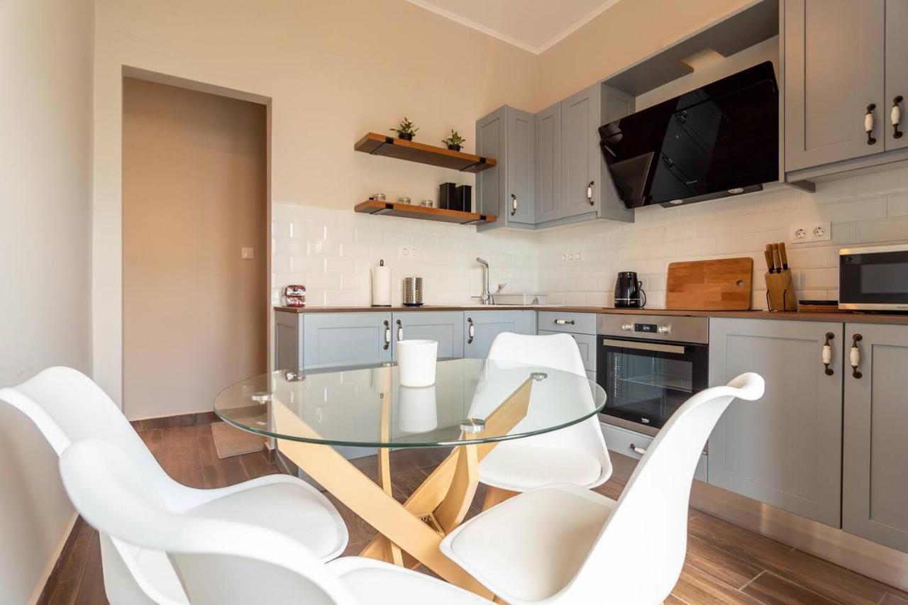 Theros Apartment Palaiochora Eksteriør billede